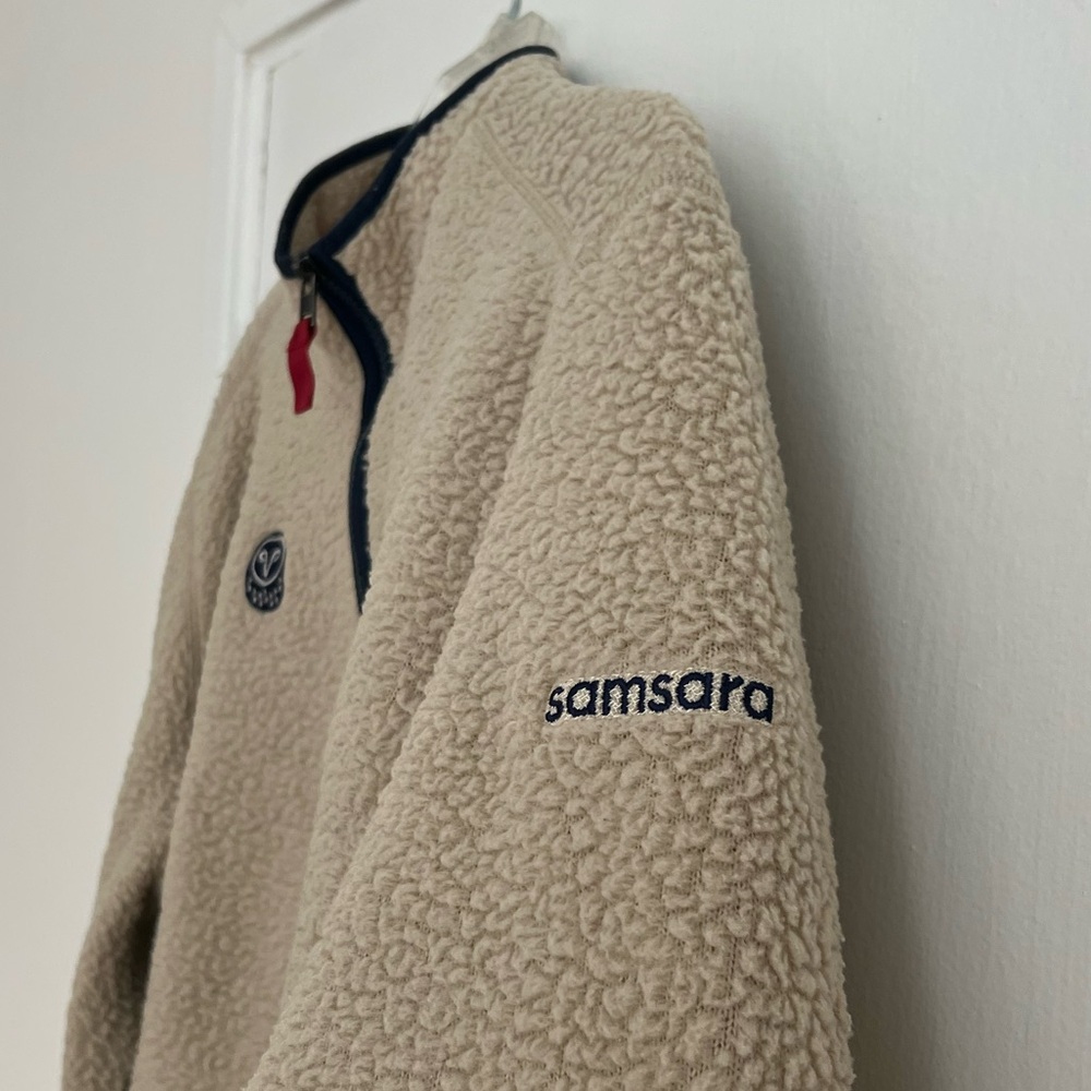 Patagonia Beige Fleece Sherpa Jacket with Navy Samsara Branded Accents - Picture 3 of 4